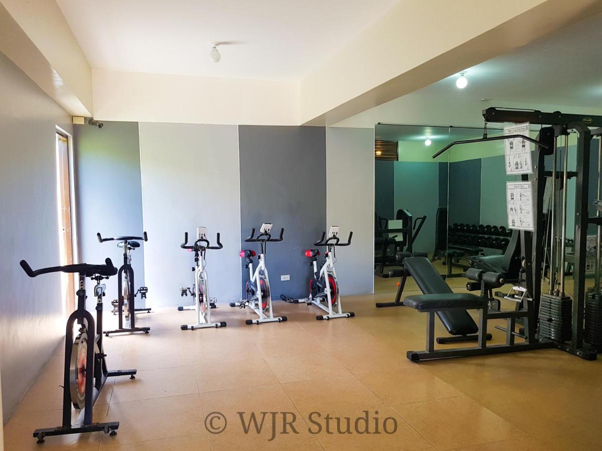 Centropolis King Bed Deluxe Apart otel Muntinlupa City Dış mekan fotoğraf